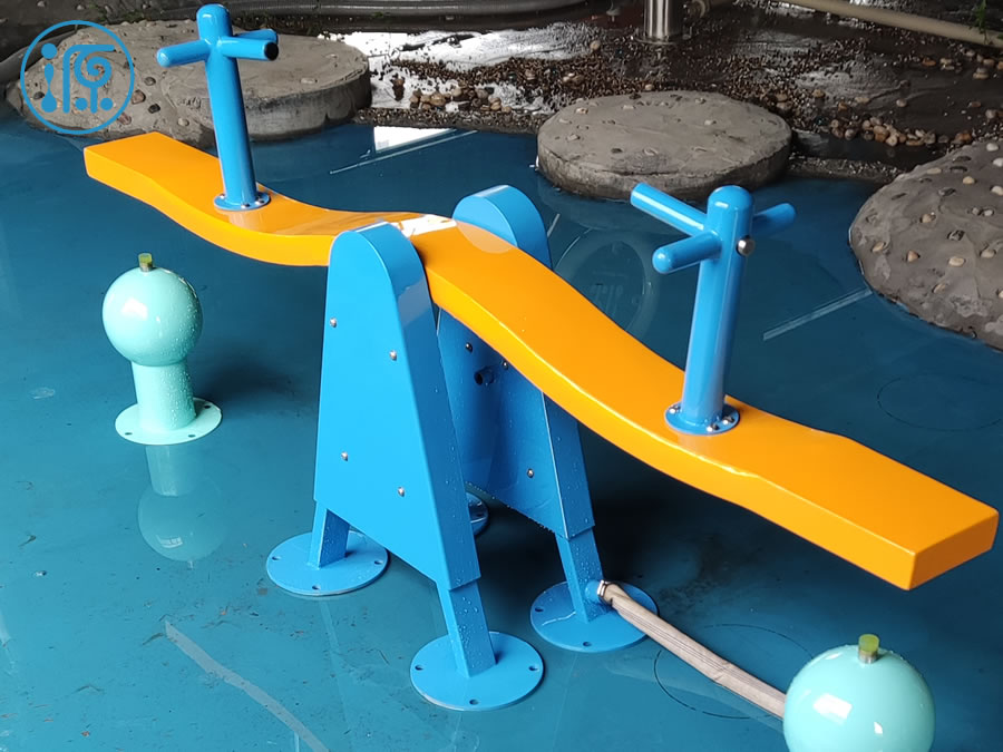 水槍蹺蹺板|戲水小品